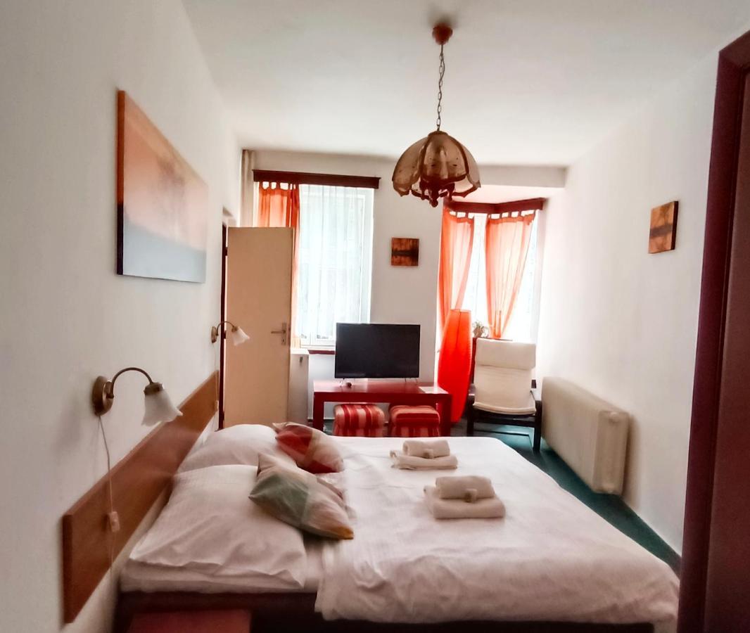 Hotel Labe Hřensko Esterno foto