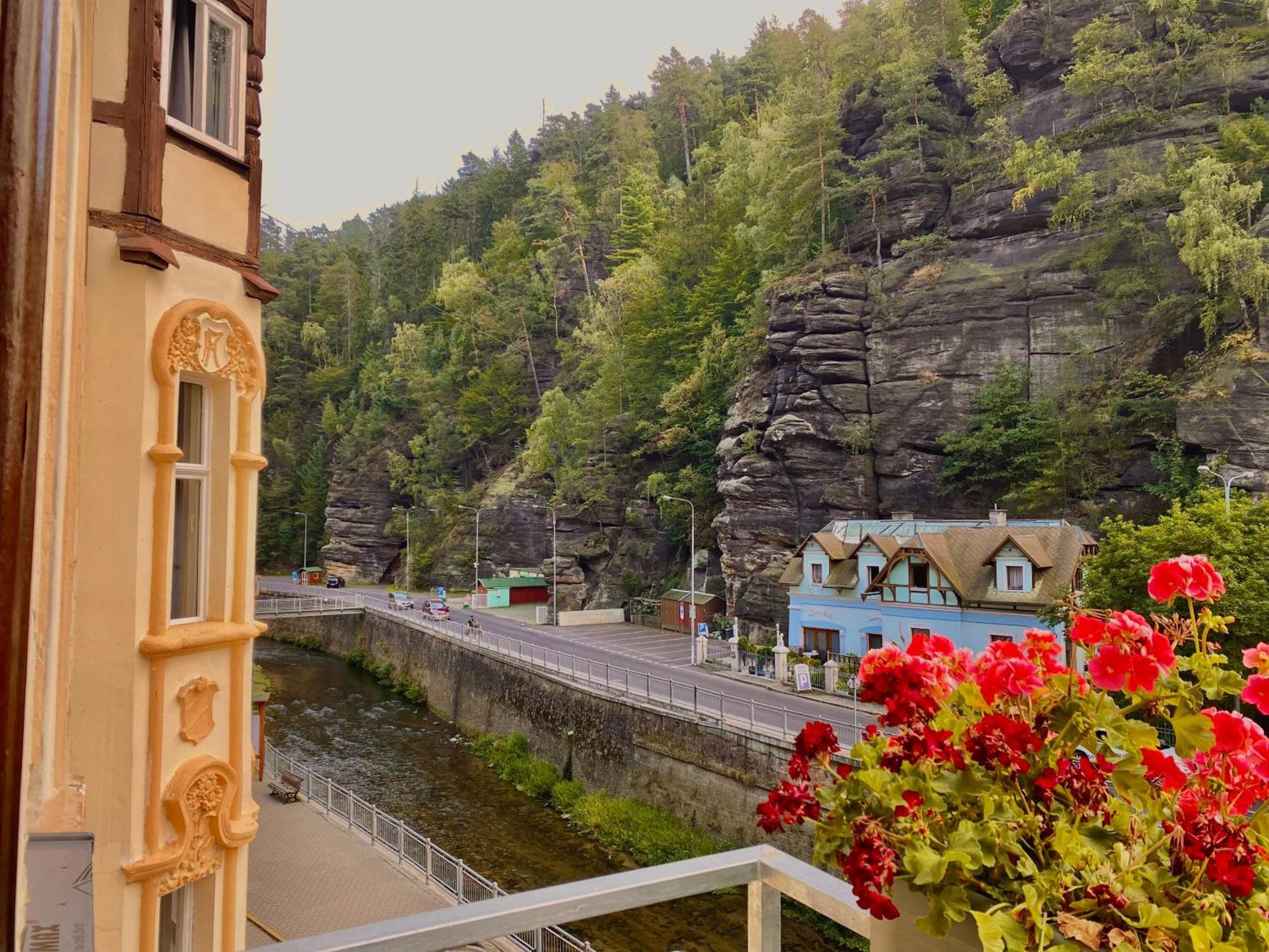 Hotel Labe Hřensko Esterno foto